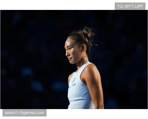 郑钦文赛前退赛引关注，WTA迪拜站中国一姐因身体不适缺席引发球迷讨论